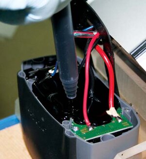 電池組灌封 用于電池組灌封的涂膠系統(tǒng)